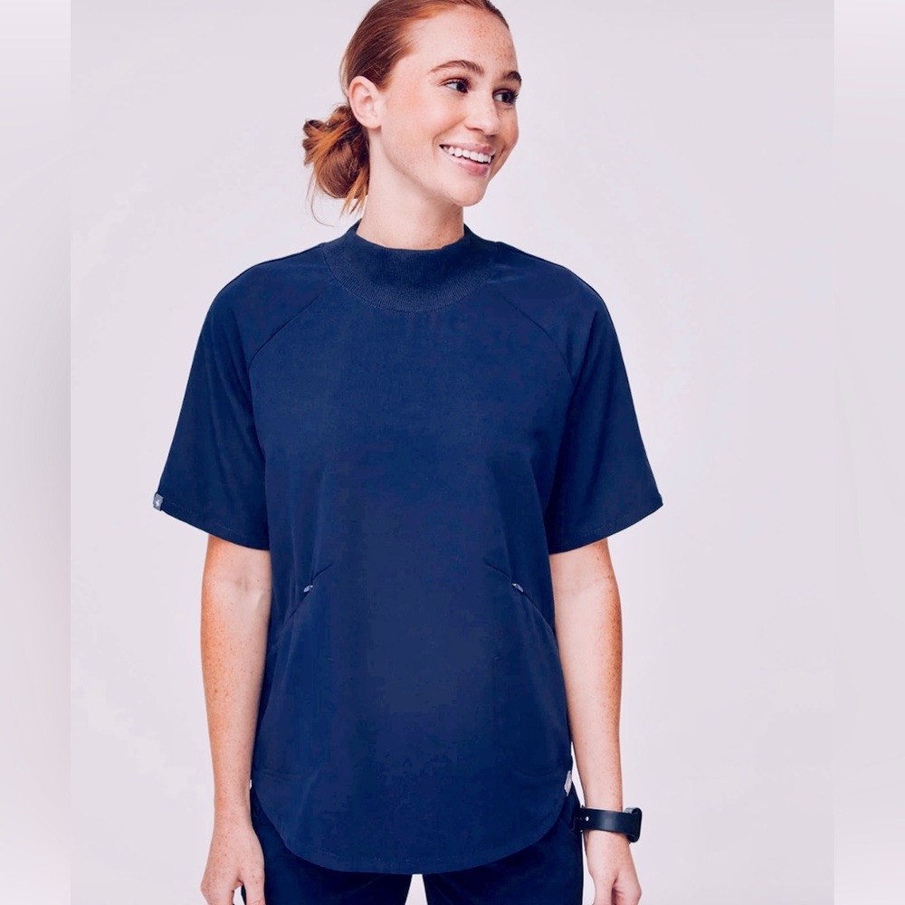 FIGS Ngara Scrub Top. Navy. XXS